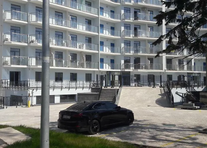 10 Fontana House Santorini Hostel