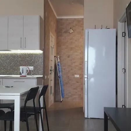 Hostel 10 Fontana House Santorini Odesa